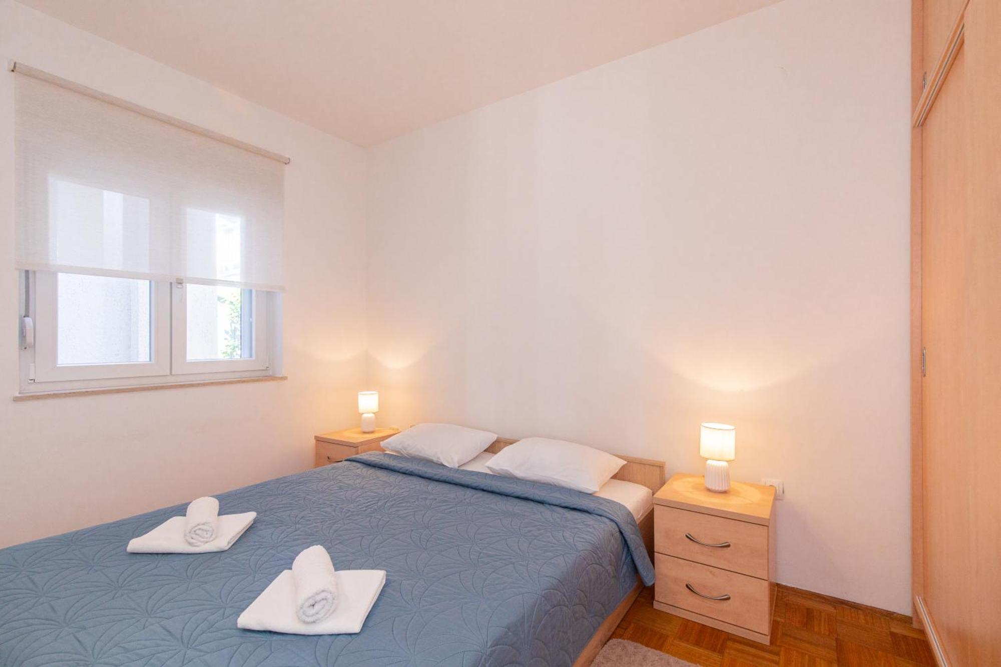 Apartment Laura Punat Esterno foto